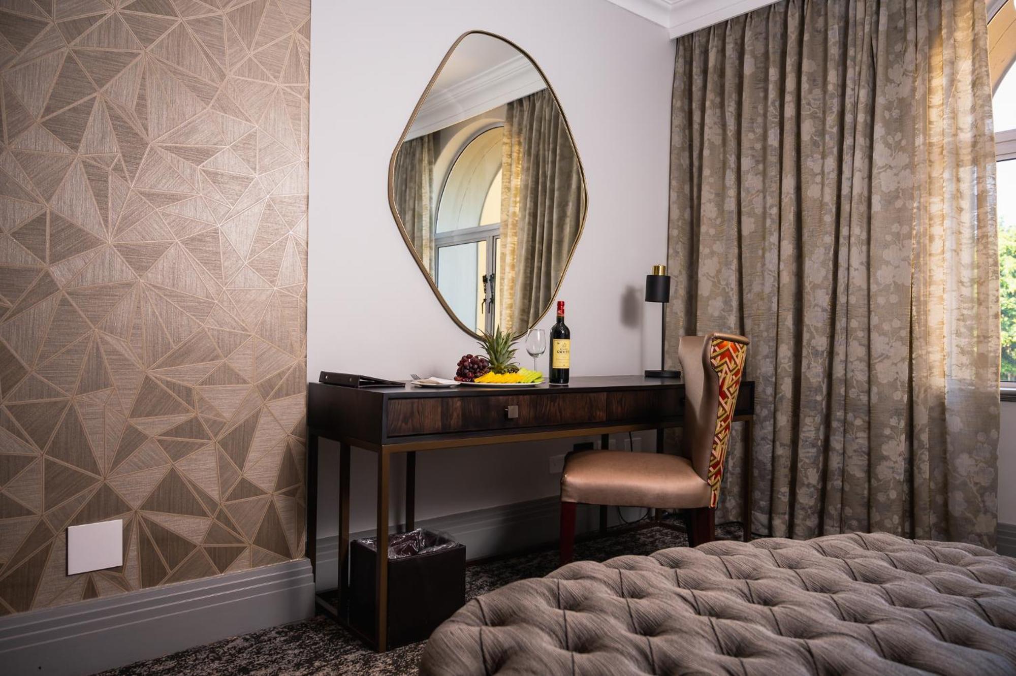 Golden Horse Hotel Pietermaritzburg Ngoại thất bức ảnh